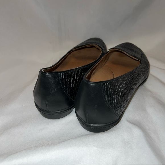 Dansko Nastacia Black Croc Embossed Leather Loafers Flats Size 37 Slip On - Picture 5 of 9